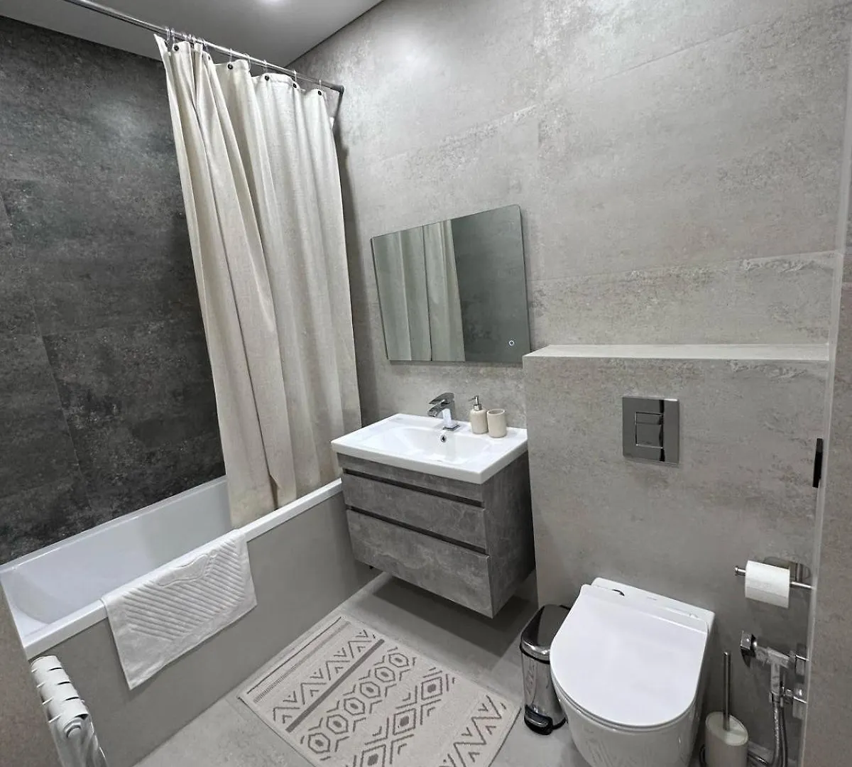 Квартира Жк Rams City Almaty Apartment