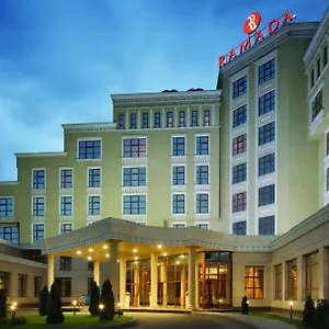 Hotel Ramada By Wyndham, Almaty